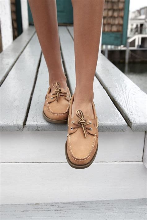 how to spot sperry shoes